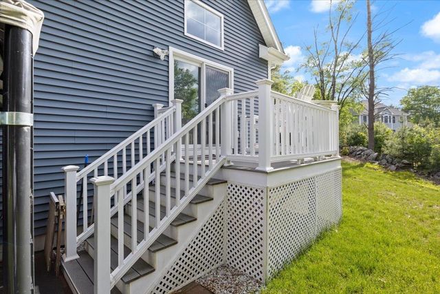24 Red Barn Drive, Dover, NH 03820