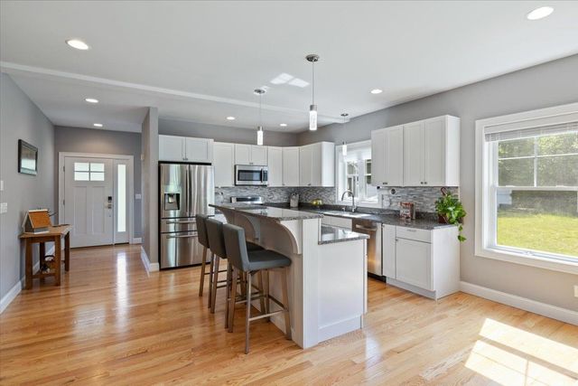 24 Red Barn Drive, Dover, NH 03820