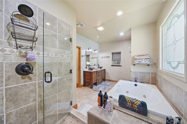 33689 Spruce Grouse Lane, Afton, OK 74331