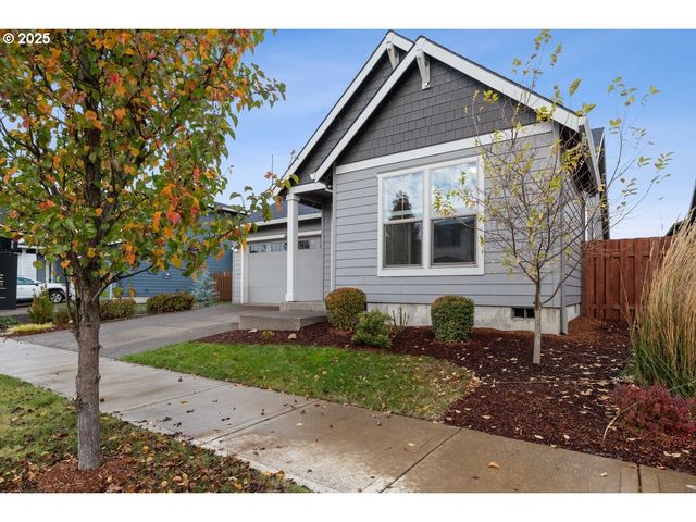 1396 DAHLIA St, Woodburn, OR 97071
