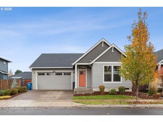 1396 DAHLIA St, Woodburn, OR 97071