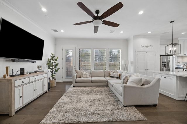 2313 Langston Street, Houston, TX 77007