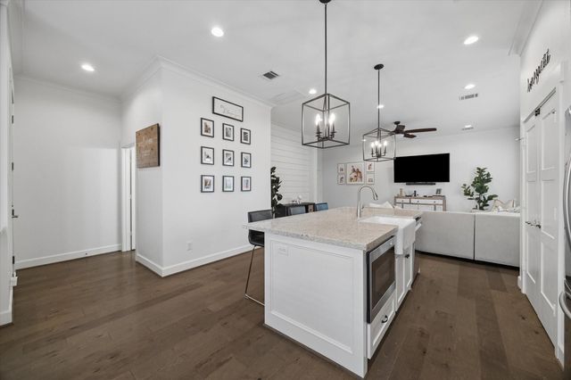 2313 Langston Street, Houston, TX 77007