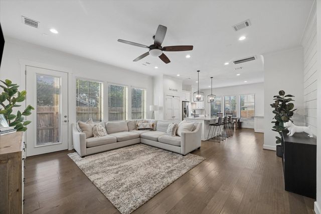 2313 Langston Street, Houston, TX 77007