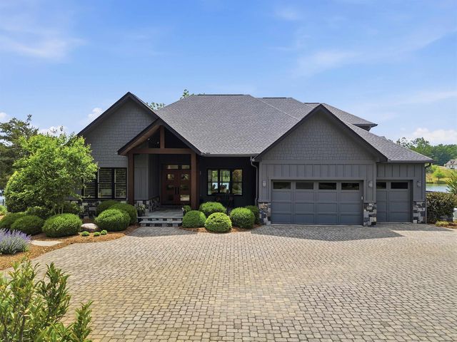 984 Mapleton Lane, Columbus, NC 28722