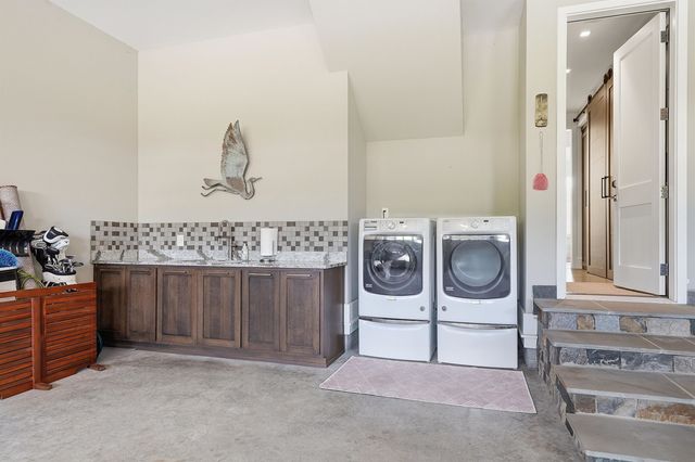 984 Mapleton Lane, Columbus, NC 28722