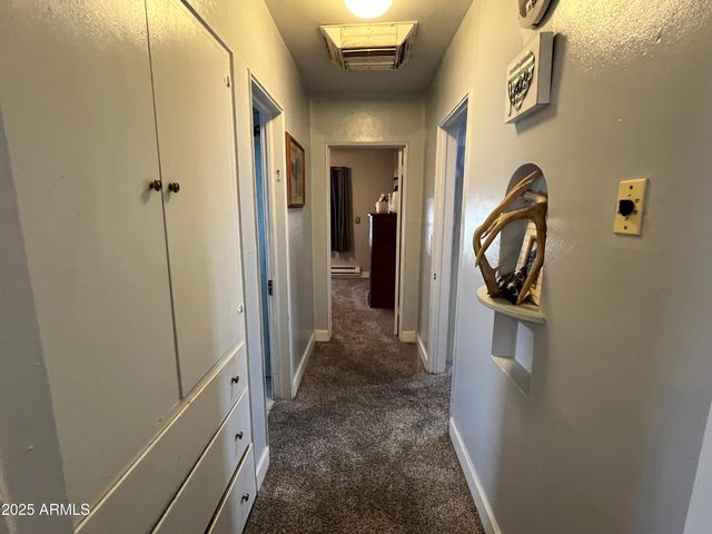 1001 N WINSLOW Avenue, Winslow, AZ 86047