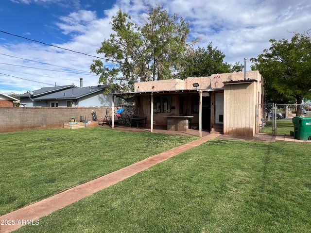1001 N WINSLOW Avenue, Winslow, AZ 86047