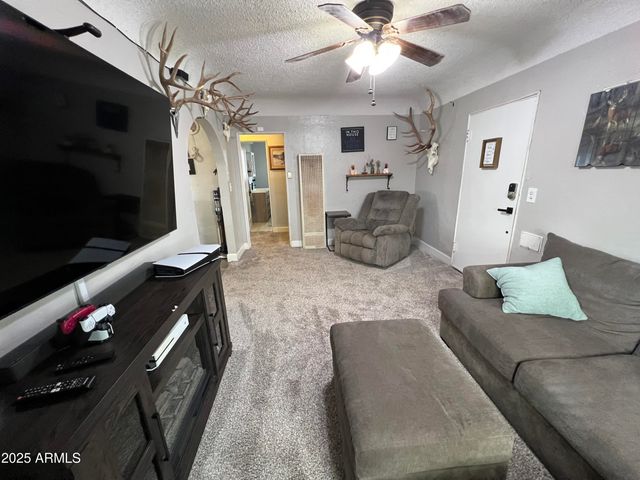 1001 N WINSLOW Avenue, Winslow, AZ 86047