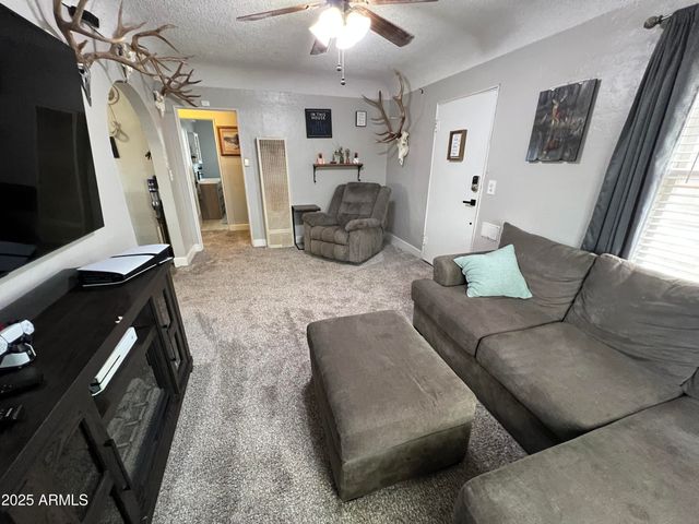 1001 N WINSLOW Avenue, Winslow, AZ 86047