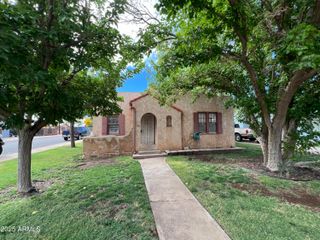 1001 N WINSLOW Avenue, Winslow, AZ 86047