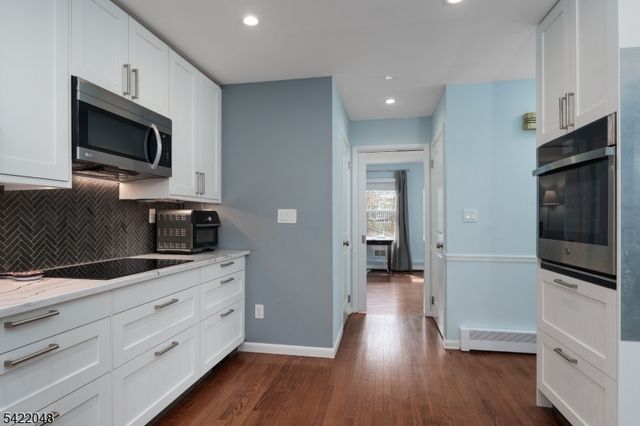 957 Cherry Hill Rd, Montgomery Twp., NJ 08540