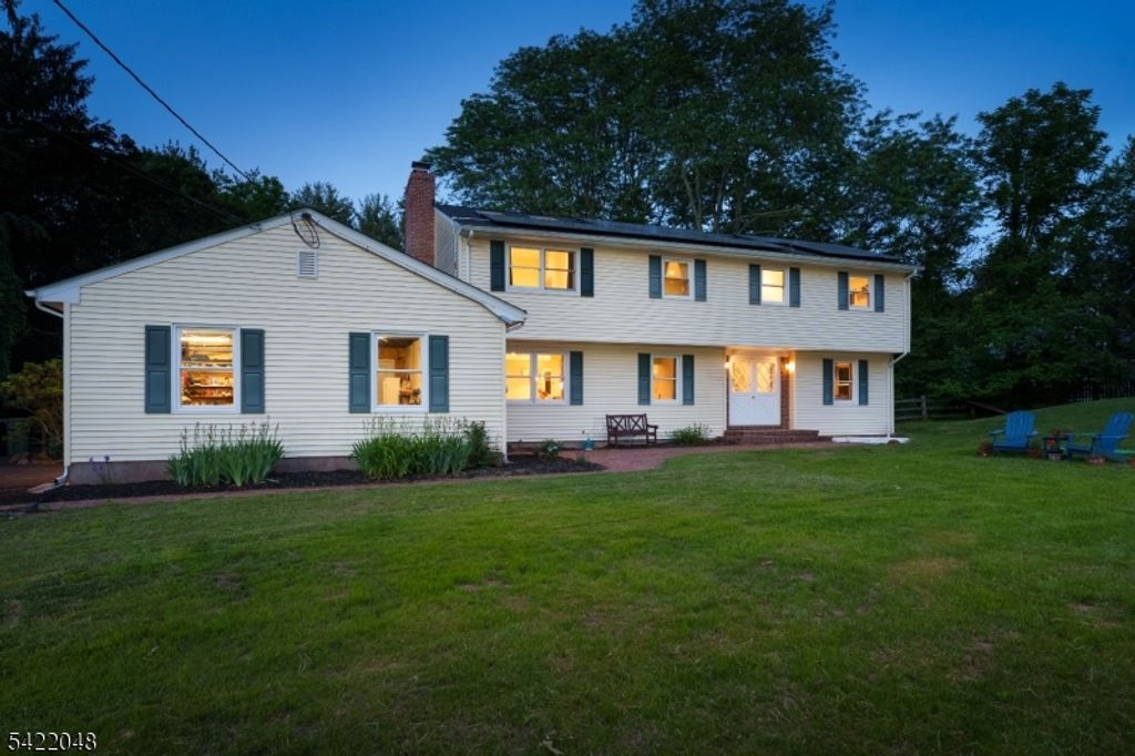 957 Cherry Hill Rd, Montgomery Twp., NJ 08540