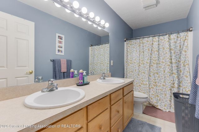2212 Beechnut Trail, Holt, MI 48842