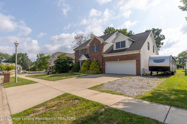 2212 Beechnut Trail, Holt, MI 48842