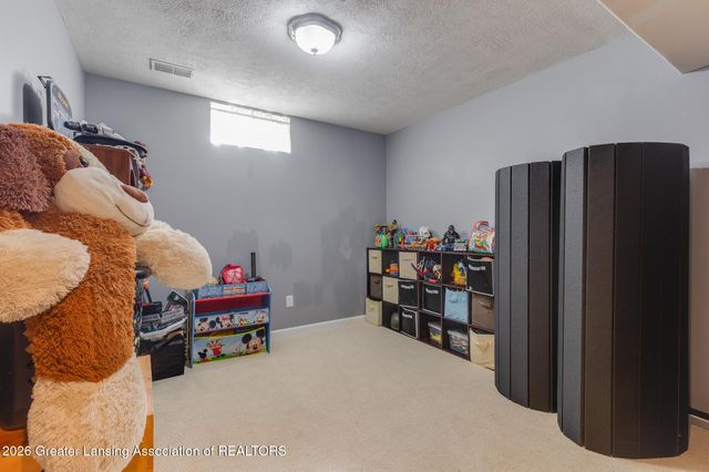 2212 Beechnut Trail, Holt, MI 48842