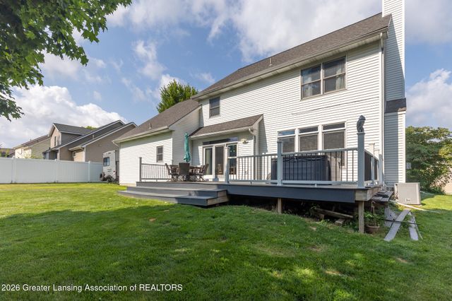 2212 Beechnut Trail, Holt, MI 48842