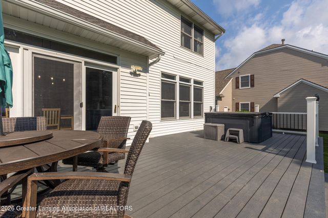 2212 Beechnut Trail, Holt, MI 48842