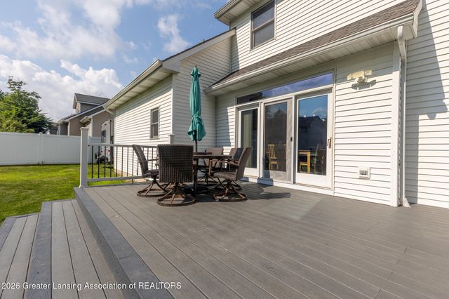 2212 Beechnut Trail, Holt, MI 48842