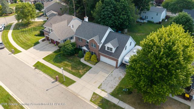 2212 Beechnut Trail, Holt, MI 48842