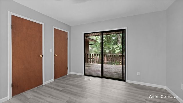 11030 Grand River Drive Se, Lowell Twp, MI 49331