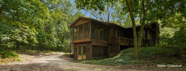 11030 Grand River Drive Se, Lowell Twp, MI 49331