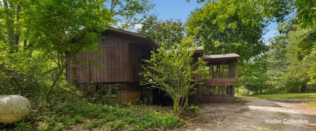 11030 Grand River Drive Se, Lowell Twp, MI 49331