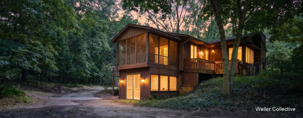 11030 Grand River Drive Se, Lowell Twp, MI 49331