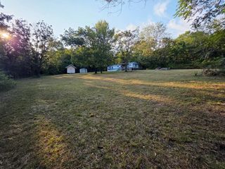 135 Hunter'S Pointe Street, Kirbyville, MO 65679