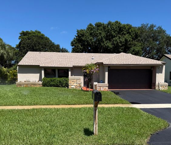18102 104th Terrace S, Boca Raton, FL 33498