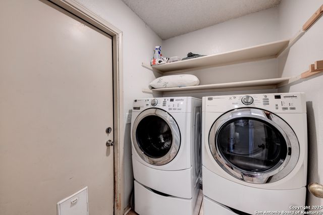 8132 Pioneer Oak, Converse, TX 78109