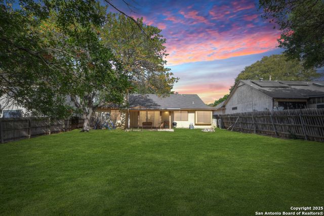 8132 Pioneer Oak, Converse, TX 78109