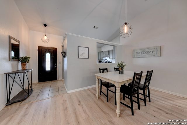 8132 Pioneer Oak, Converse, TX 78109