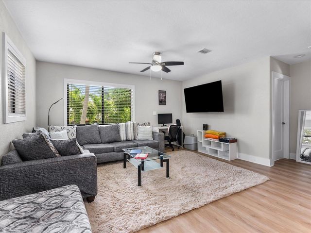 801 S B Street, Lake Worth Beach, FL 33460