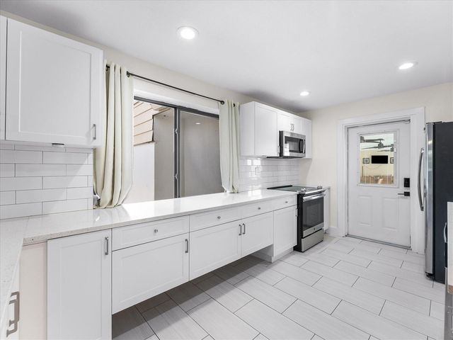 801 S B Street, Lake Worth Beach, FL 33460