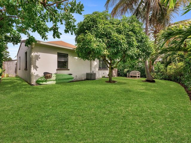 801 S B Street, Lake Worth Beach, FL 33460