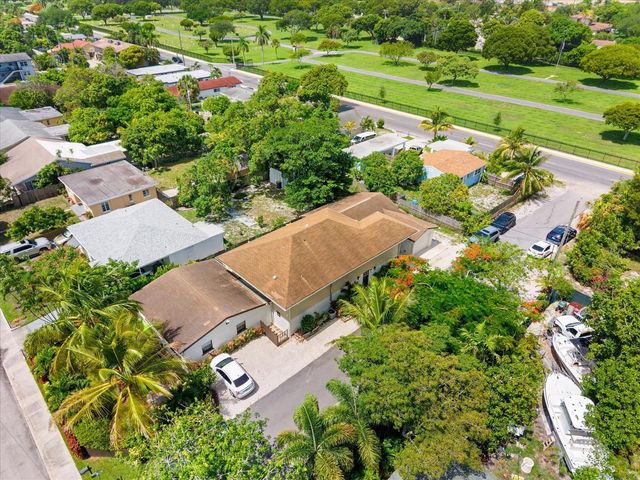 801 S B Street, Lake Worth Beach, FL 33460