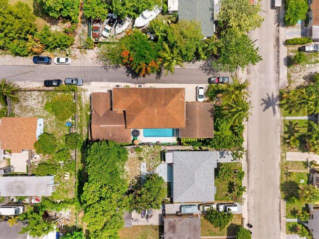801 S B Street, Lake Worth Beach, FL 33460