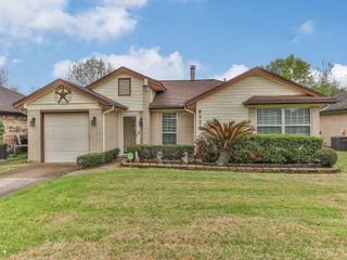 8526 Lazy Brook Lane, La Porte, TX 77571