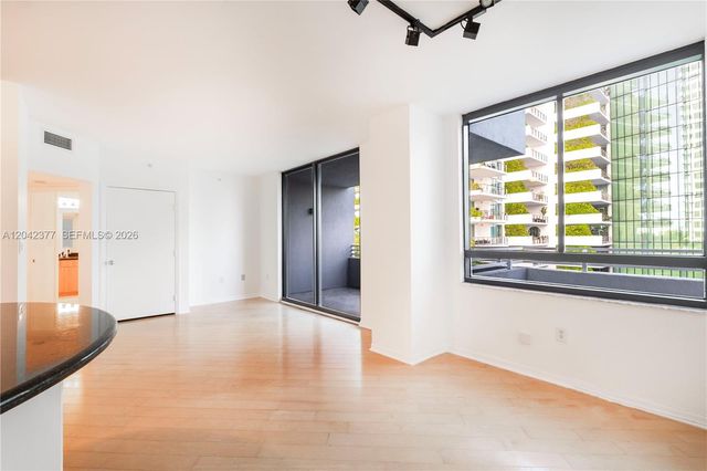 1330 West Ave 610, Miami Beach, FL 33139