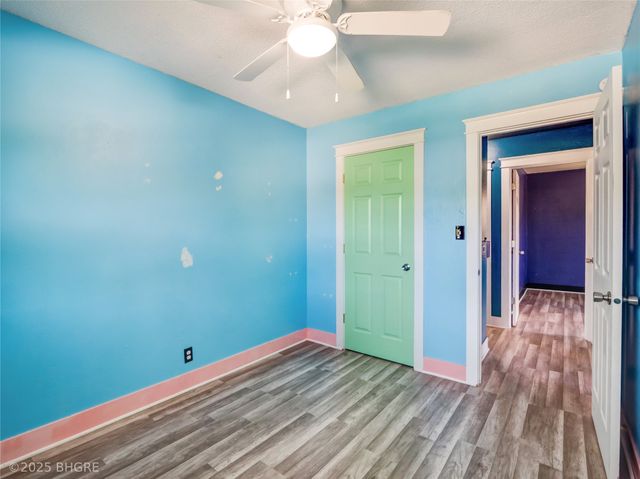 3902 E 40th Street, Des Moines, IA 50317