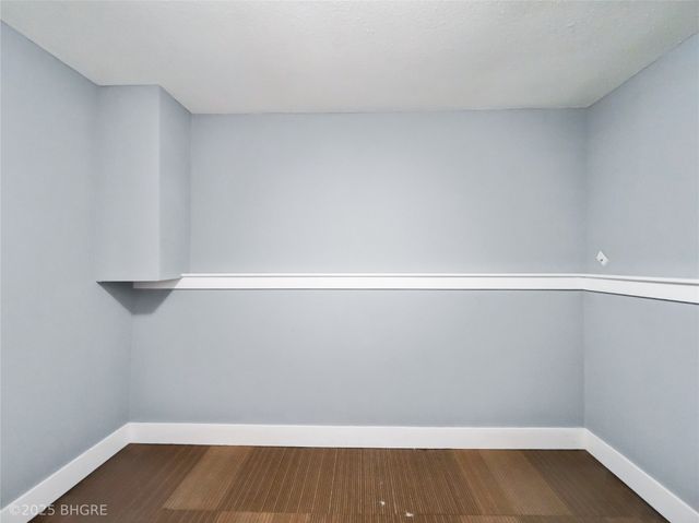 3902 E 40th Street, Des Moines, IA 50317