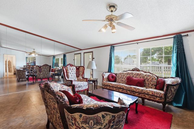 3601 Mockingbird Circle, Cleburne, TX 76031
