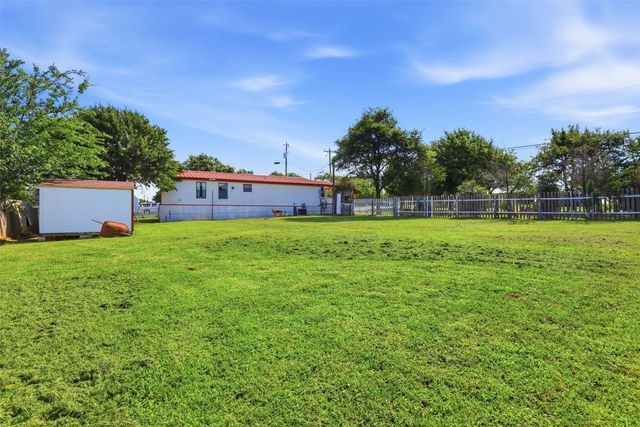 3601 Mockingbird Circle, Cleburne, TX 76031