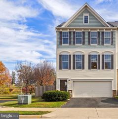155 ROYAL CT, Warrenton, VA 20186