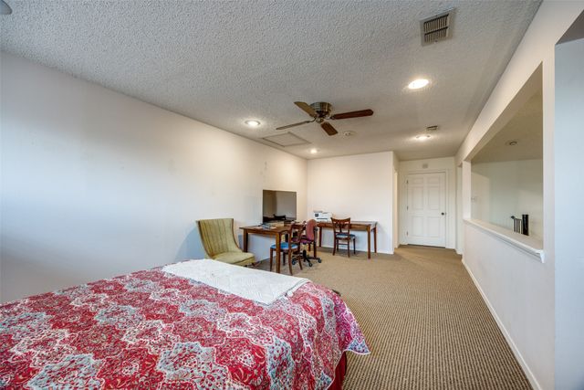 12 Village Green Court, Denison, TX 75020