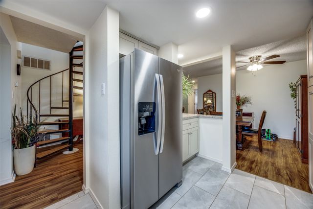 12 Village Green Court, Denison, TX 75020