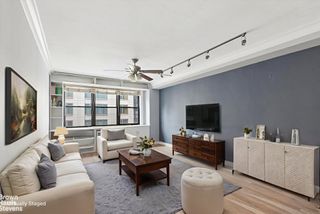 330 3RD Avenue # 15H, New York City, NY 10010