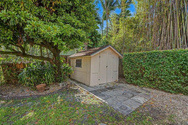 8115 SW 63rd Pl, Miami, FL 33143