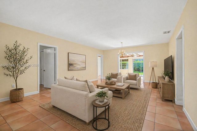 8115 SW 63rd Pl, Miami, FL 33143